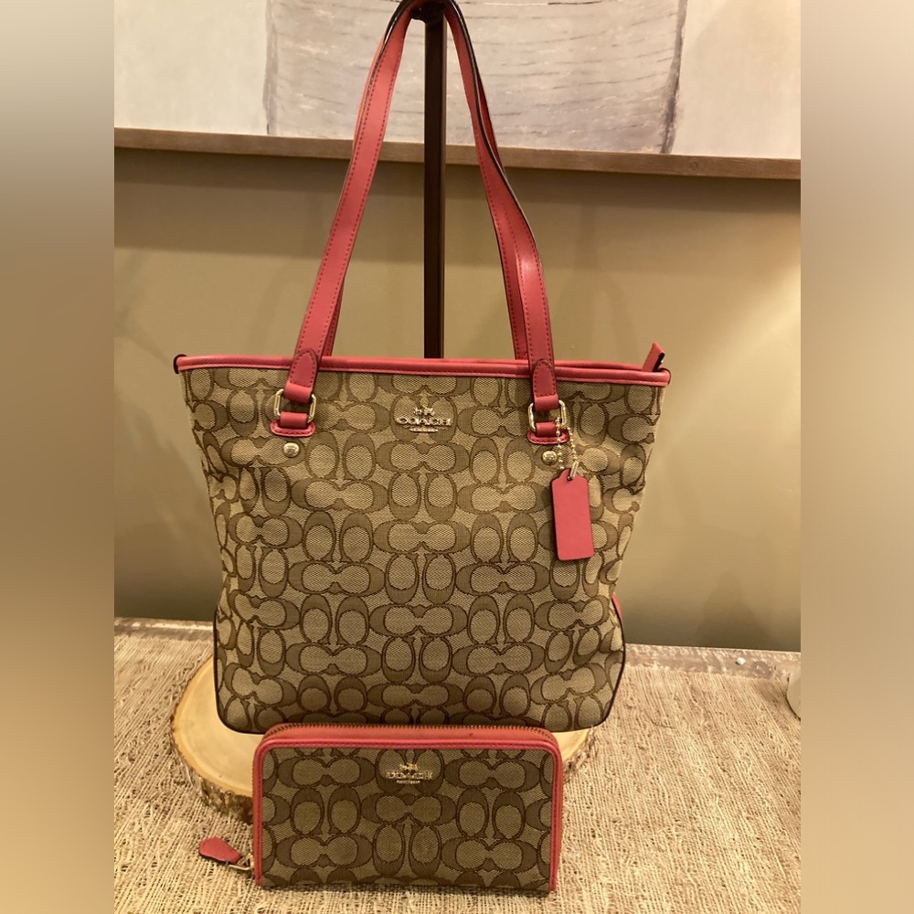 COACH Outline Zip Top Tote In Signature F58282 KHAKI Hot PINK & Wallet Set